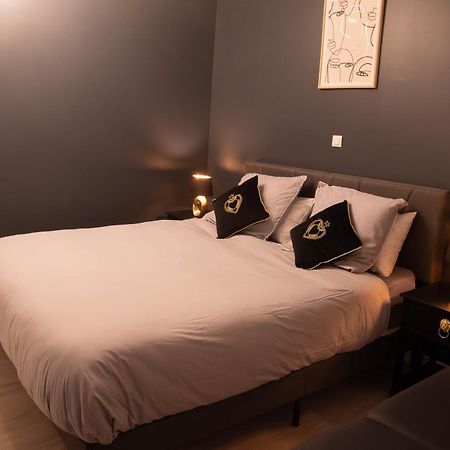 Suite Romantique Jacuzzi Moulins  Esterno foto