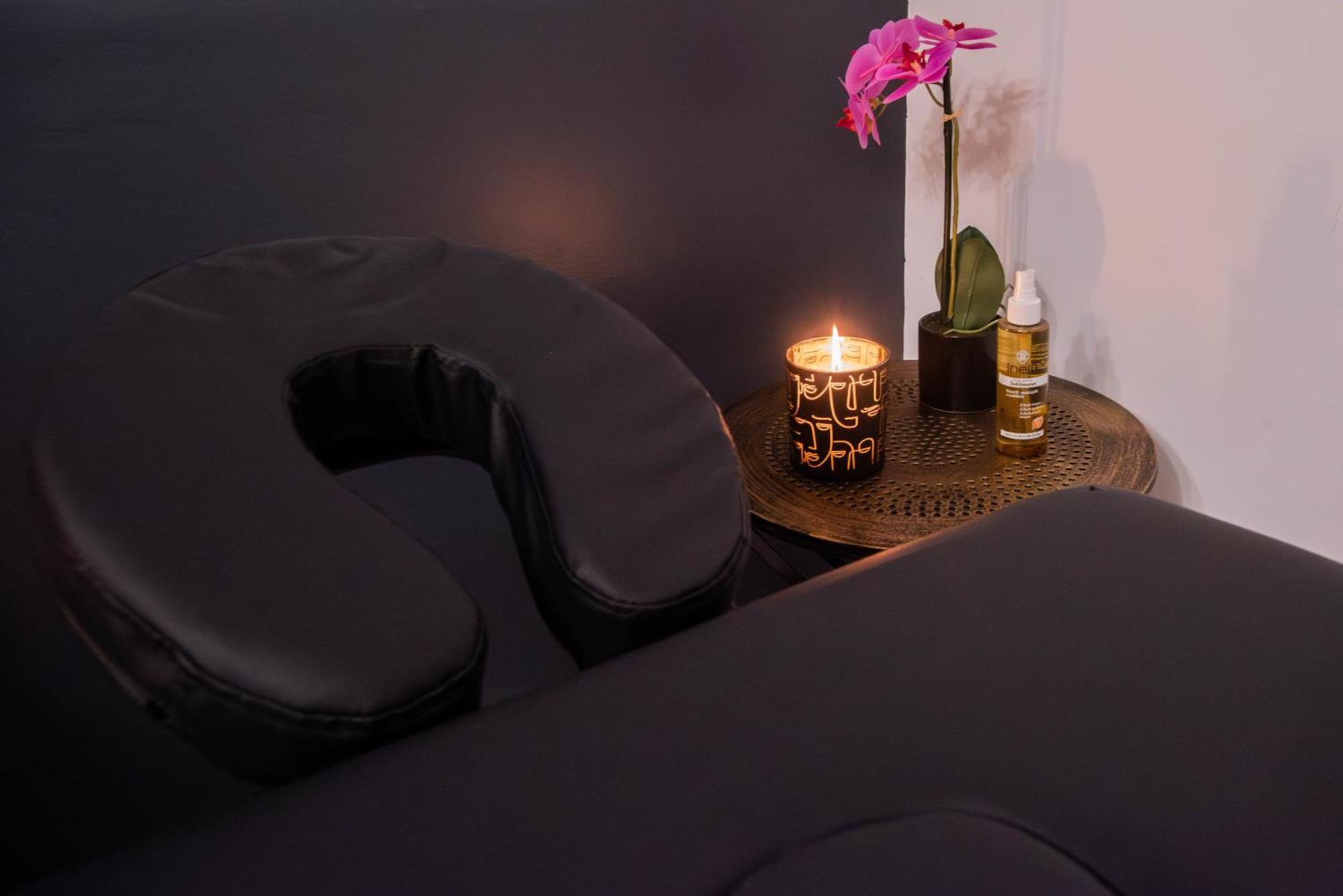 Suite Romantique Jacuzzi Moulins  Esterno foto