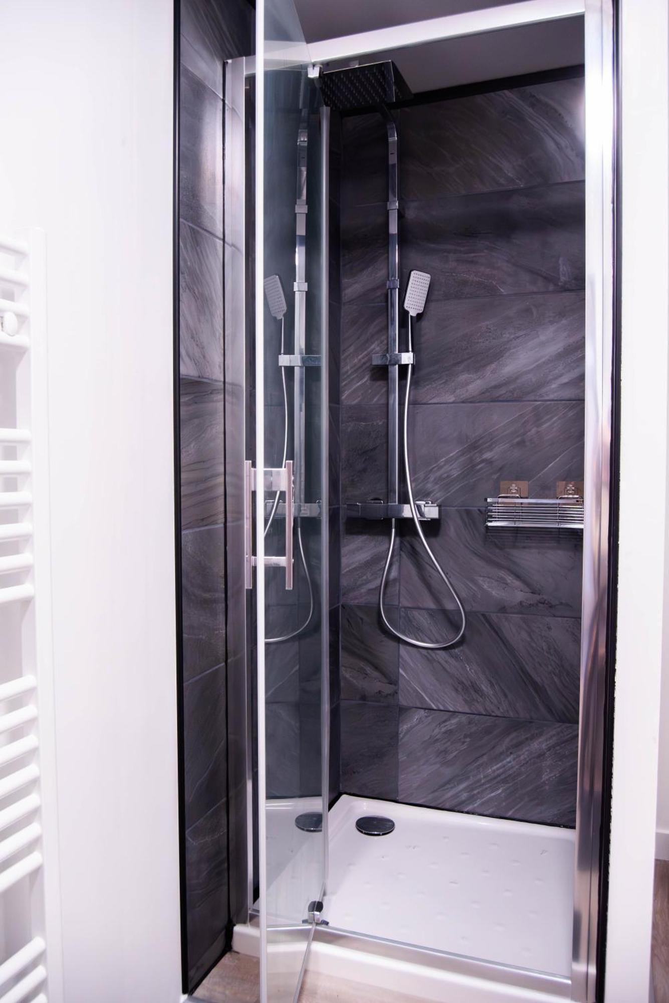 Suite Romantique Jacuzzi Moulins  Esterno foto